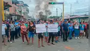 Iquitos: padres de familia tomaron colegio ante presencia de roedores e inundación por aguas servidas