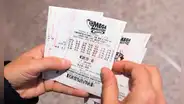Mega Millions elevará precio de los boletos de 2 a 5 dólares en EEUU y premio mayor inicial superará los US$20 millones