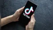 Nuevo proyecto de ley prohibiría Tiktok y otras redes sociales a niños en este estado de EEUU