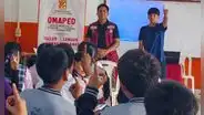 Escolares y docentes se capacitan en lengua de señas en Tacna
