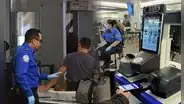 Programa piloto del DMV en California que beneficia a los residentes en sus viajes por los aeropuertos del estado