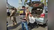 Cae extorsionador que amenazaba a colectiveros de la avenida Javier Prado tras ser reconocido por un adorno en su vehículo