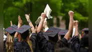 PRI busca que el título universitario sea gratuito en México con una reforma que beneficiaría a egresados