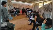Piura: alumnos estudian en aula de calamina y en salones a punto de derrumbarse