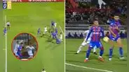 Kevin Ortega y las 2 polémicas manos que no cobró para Atlético Grau en debut de Raúl Ruidíaz: una fue a revisarla al VAR y la otra no la vio