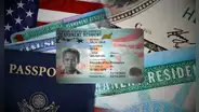 Trump y la mala noticia para inmigrantes con Green Card: esto pasará si no portas la tarjeta de residencia permanente en EEUU