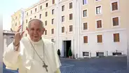 ¿Cómo es la Casa de Santa Marta, residencia donde falleció el papa Francisco? Tiene más de 100 habitaciones