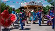 Este es el barrio 'más mexicano' de Chicago que realiza grandes celebraciones por el Cinco de mayo en EEUU