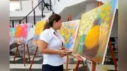 Artistas tumbesinos e internos exponen sus trabajos en la sede principal de la Corte de Tumbes