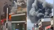 Incendio de gran magnitud en San Juan de Lurigancho consume un taller y deja un herido: bomberos atienden la emergencia