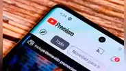 YouTube prepara un nuevo plan Premium más económico y podrás pagarlo entre dos personas