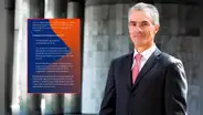 BCP denuncia video adulterado con IA que falsifica imagen y audio del CEO de Credicorp: simulaba invitación a programa de inversión