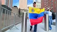 Venezolanos en Nueva York realizan plegaria silenciosa para extender el TPS y evitar la deportación de Estados Unidos