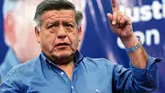 César Acuña minimiza sus constantes pedidos de licencia de trabajo: “Muchos peruanos viajan, yo también”
