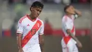Peruano dejó a su club para crecer, pero hoy lucha por no descender: su exequipo va rumbo a un torneo internacional