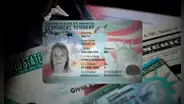 Muy malas noticias para inmigrantes con Green Card: estas son las consecuencias de no portar la residencia permanente en EEUU