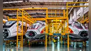 La fabrica en China que construye los trenes con los que Chile revoluciona el transporte público en Sudamérica