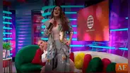 Rebeca Escribens impacta al quitarle el micrófono a Olga Tañón mientras cantaba y desata polémica en redes sociales