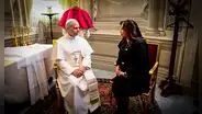 Dina Boluarte en el Vaticano: así fue su inusual y breve 'audiencia' con el Papa León XIV en la sacristía
