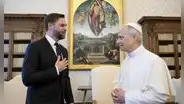 JD Vance extiende invitación de Trump al Papa León XIV para visitar Estados Unidos y este le responde: "En algún momento"