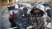 Agentes del ICE usarán máscaras durante arrestos a inmigrantes en audiencias de Arizona por este motivo