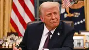 Trump quiere acabar con la ciudadanía automática en EEUU: expertos alertan sobre consecuencias graves