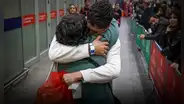 Inmigrantes chilenos cuentan la pesadilla de las deportaciones del gobierno de Trump: " Nos tratan como perros"