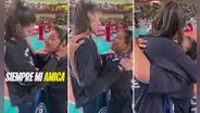 Marina Scherer y Esmeralda Sánchez protagonizan emotiva escena tras título de Alianza Lima en Liga Peruana de Vóley: "No te olvides de mí"