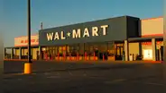 Es oficial: Walmart aplica nueva tarifa que perjudica a clientes que reciben ayuda gubernamental en Estados Unidos
