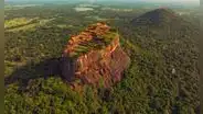 El palacio construido hace 1.500 años sobre una roca volcánica sorprende al mundo: ¿es la octava maravilla del mundo?