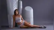 Hailey Bieber vende Rhode, su marca de maquillaje: Elf Beauty pagó US$1000 millones por la empresa de belleza