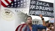 USCIS y la mala noticia para Inmigrantes en EEUU: juez de Texas eliminaría el DACA para los permisos de trabajo
