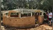 Viviendas ecológicas: ¿qué materiales usar según el clima local y cómo construir una sin gastar de más?