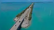 Esta es la autopista flotante de 180 kilómetros sobre el mar que conecta 44 islas en Estados Unidos