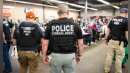 Redadas masivas de inmigración en EEUU: agentes de ICE arrestan a 2.200 inmigrantes en un solo día