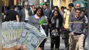 8 de cada 10 trabajadores considera que su sueldo no alcanza para cubrir sus necesidades básicas