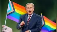 Greg Abbott podría aprobar proyecto de ley que define el género biológico en Texas, generando rechazo de defensores LGBTQ+
