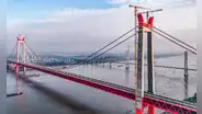 El puente de dos niveles más grande del mundo está en China y se acerca a su inauguración: ya superó la prueba de carga