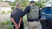 Reside legalmente con Green Card en Estados Unidos desde hace casi 60 años y, aun así, ICE lo detuvo por esta razón