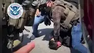 Redadas de Trump en California: inmigrante sangra en el suelo tras ser arrestado por agentes de ICE