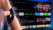 ¿No funciona el control de tu Smart TV? Así podrás manejar el televisor con un reloj inteligente
