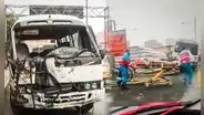 Chocan bus 'Chosicano' y camioneta en avenida Grau: 8 heridos tras violento accidente en Cercado de Lima