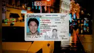 Muy buenas noticias para inmigrantes en EEUU: los estados donde los indocumentados pueden obtener una licencia de conducir