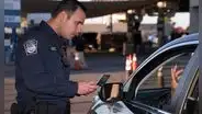 Texas: nueva medida fronteriza del CBP provoca la cancelación de miles de licencia de conducir comerciales