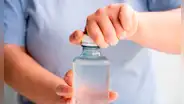 El uso normal de envases para alimentos también libera microplásticos en cada comida, revelan los científicos