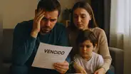 ¿Puede un colegio negar el ingreso o separar a un estudiante por falta de pagos? Abogado explica los derechos de los estudiantes
