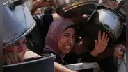 Israel lanza ayuda humanitaria por paracaídas en Gaza ante riesgo de hambruna, tras críticas de agencias internacionales