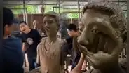 Este es el peculiar método para liberar estrés en Tailandia que se hizo viral: "Mando a hacer una de mi ex"