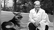 Vladímir Demikhov, el científico soviético que aterrorizó al mundo con experimentos reales con perros de 2 cabezas