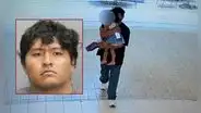 Hombre hispano es captado llevándose a una niña de la zona de juegos de un centro comercial de EEUU: lo acusan de secuestro